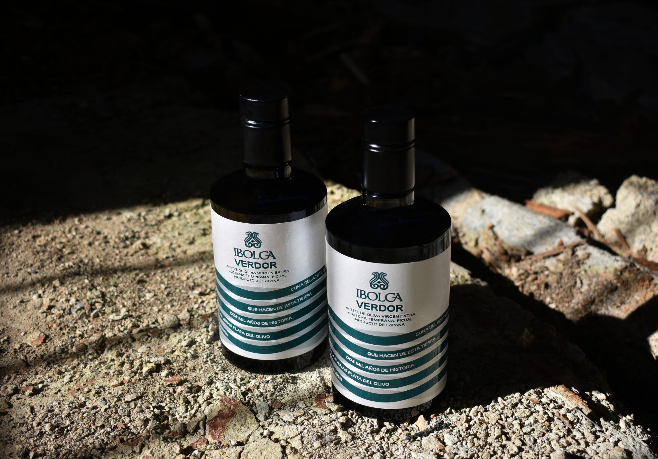 Etiqueta. Diseño packaging IBOLCA AOVE Mediodía Estudio