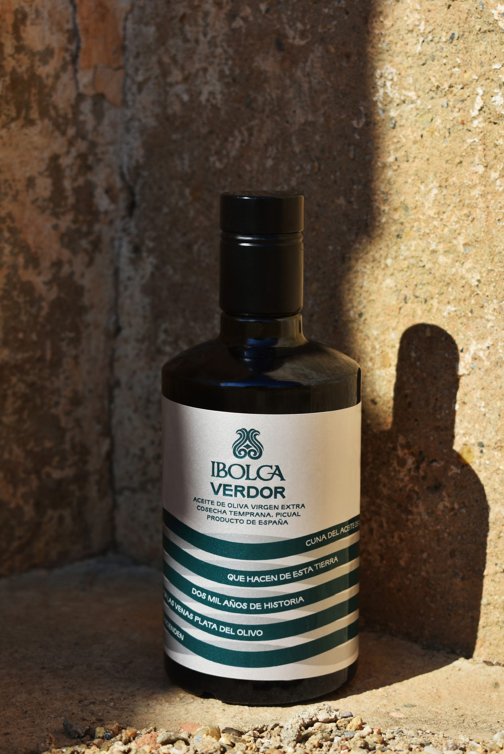 Etiqueta. Diseño packaging IBOLCA AOVE Mediodía Estudio